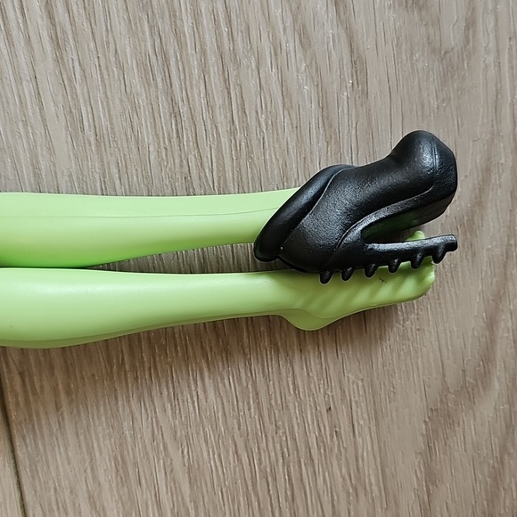 Monster High Venus McFlytrap Gloom And Bloom Doll *flaws***** - Picture 7 of 8